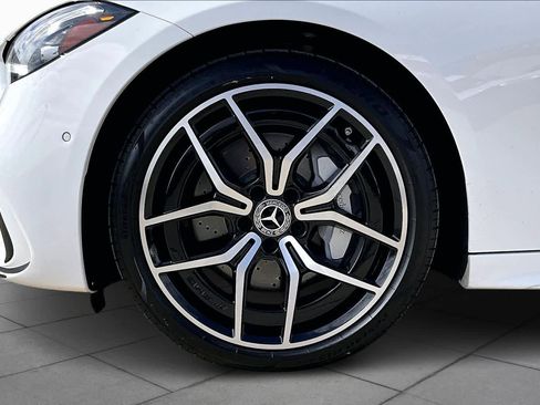 Used 2023 Mercedes-Benz C 300 Sedan image 10