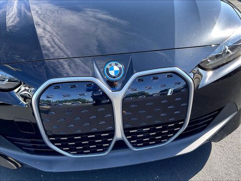 Used 2023 BMW i4 eDrive35 w/ Premium Package RWD image 32