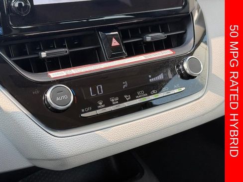Used 2026 Toyota Corolla LE FWD image 28