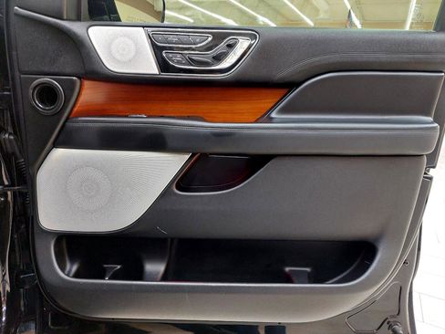 Used 2019 Lincoln Navigator Reserve w/ Cargo Package image 18