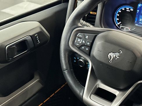 Used 2022 Ford Bronco Badlands image 20