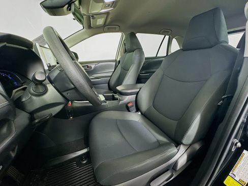 Certified 2025 Toyota RAV4 LE AWD/4WD image 20