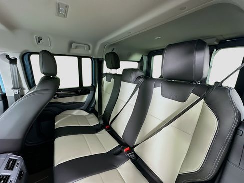 New 2025 INEOS Grenadier Fieldmaster Edition AWD/4WD image 36