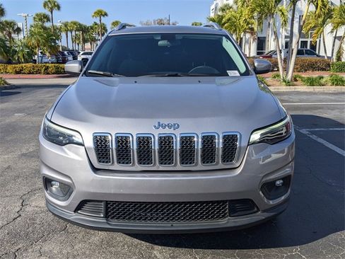 Certified 2019 Jeep Cherokee Latitude w/ Popular Appearance Group image 7