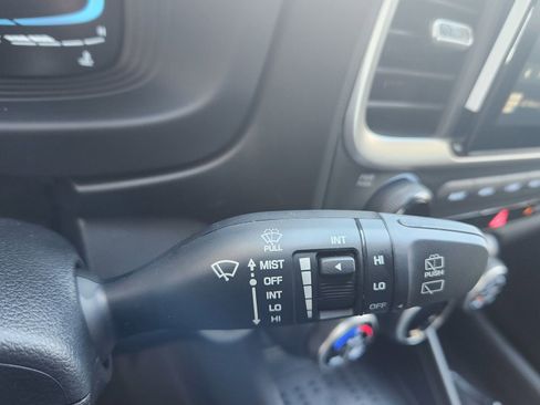 New 2026 Hyundai Venue SEL FWD image 16