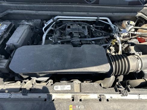 Used 2023 Chevrolet Colorado LT RWD image 11