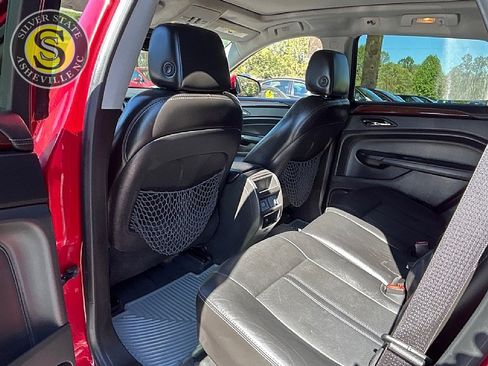 Used 2015 Cadillac SRX Luxury image 12