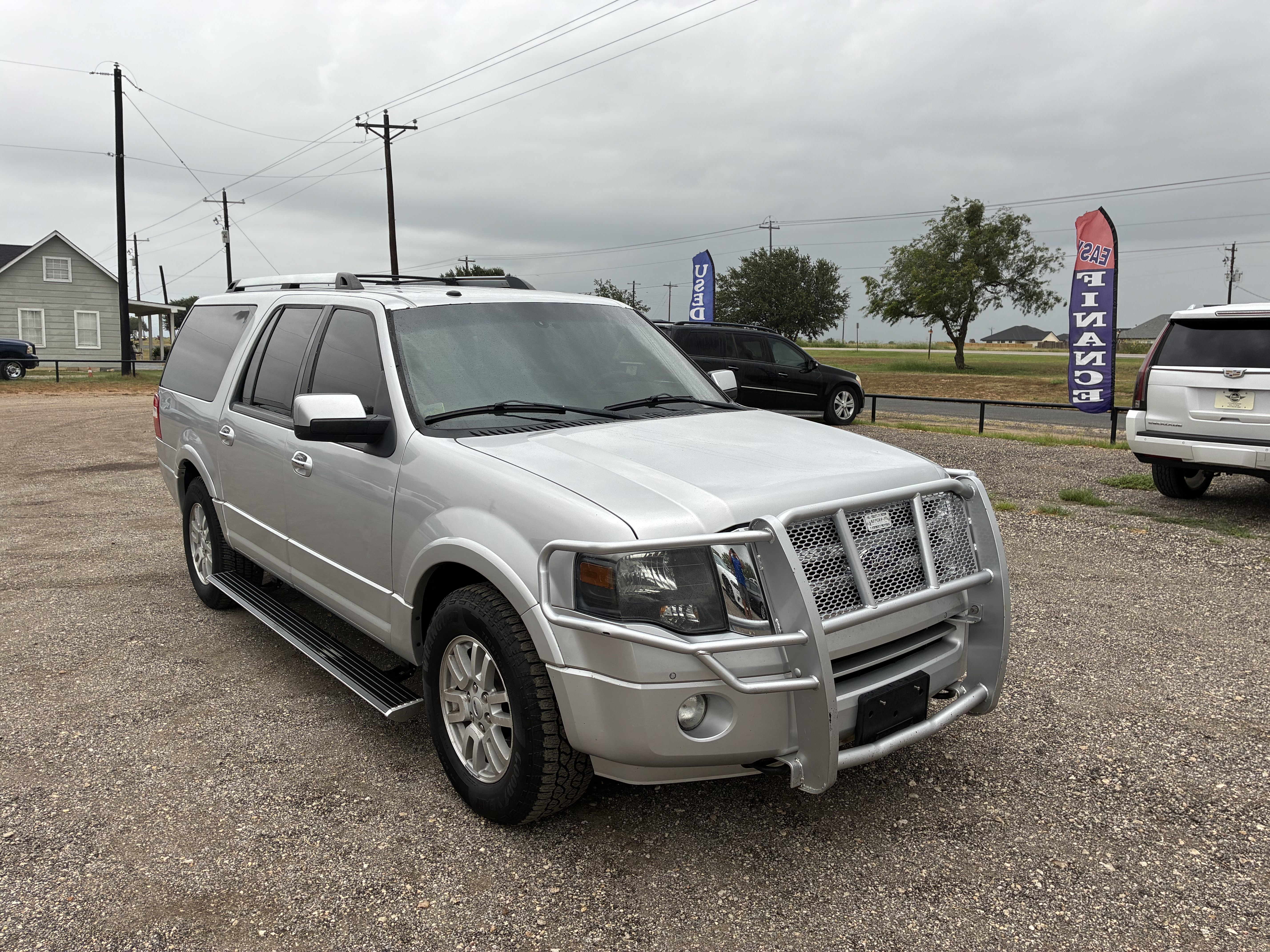 Used 2012 Ford Expedition EL Limited AWD/4WD image 3
