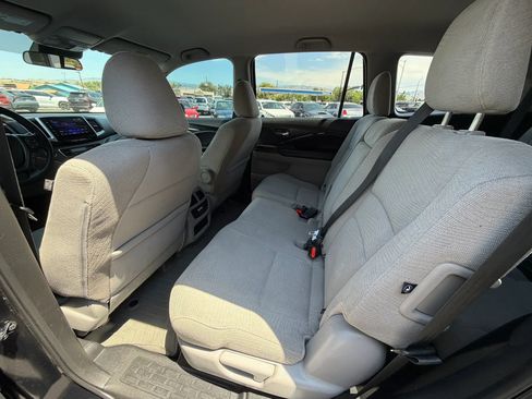 Used 2016 Honda Pilot EX image 19