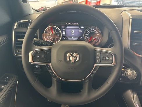 New 2026 RAM 1500 Laramie AWD/4WD image 32