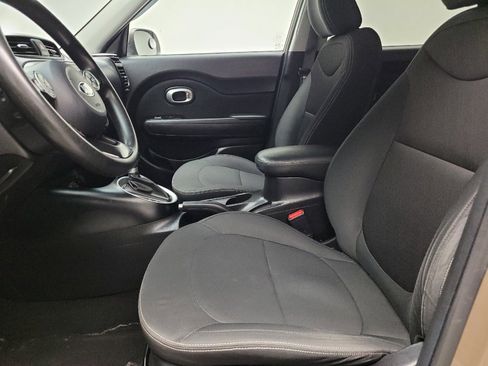 Used 2014 Kia Soul FWD image 17