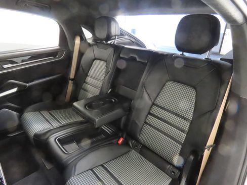 Certified 2026 Porsche Cayenne GTS AWD/4WD image 43