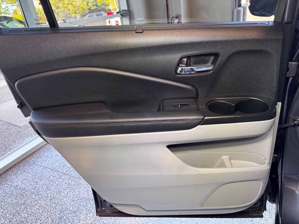 Used 2022 Honda Pilot Touring image 34