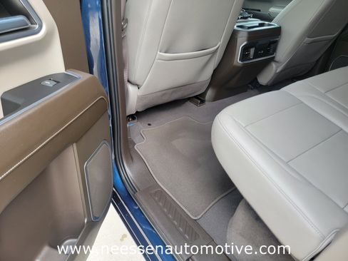 Used 2022 GMC Sierra 1500 SLT w/ SLT Convenience Package RWD image 13