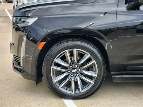 Used 2023 Cadillac Escalade ESV Sport w/ Touring Package RWD image 8