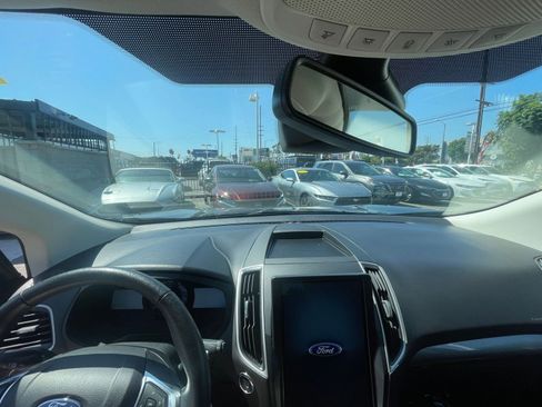 Used 2024 Ford Edge SEL image 33