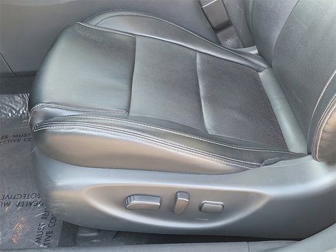 Certified 2023 Nissan Maxima SV w/ Floor Mat Group image 17