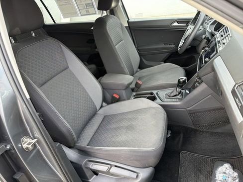 Used 2021 Volkswagen Tiguan S image 26