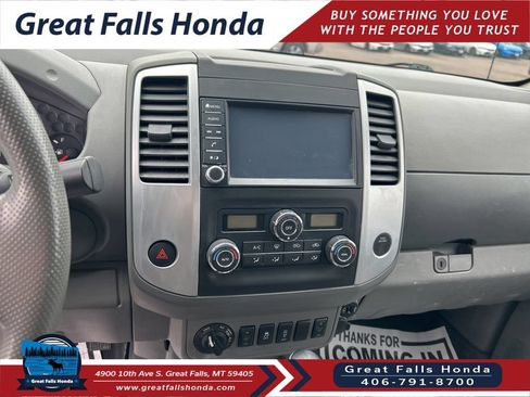 Used 2020 Nissan Frontier SV AWD/4WD image 14
