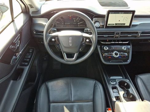 Used 2022 Lincoln Corsair AWD w/ Premium Package image 13