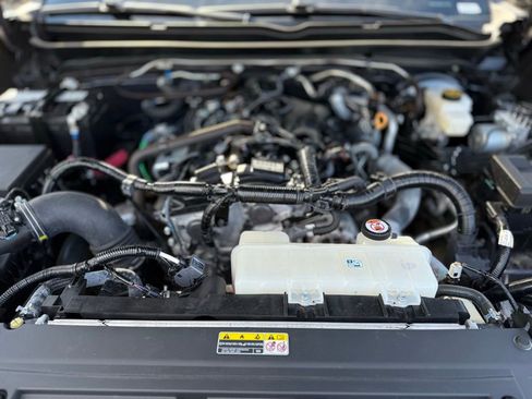 Used 2024 Toyota Tacoma TRD Sport AWD/4WD image 10