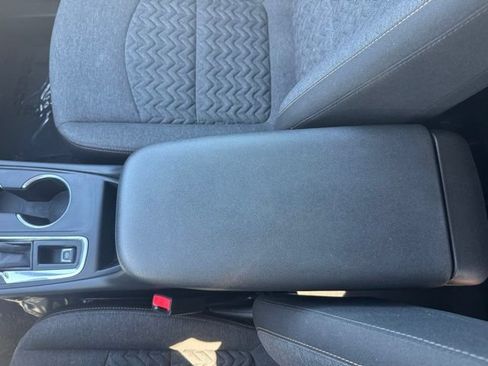 Used 2022 Chevrolet Equinox LT AWD/4WD image 15
