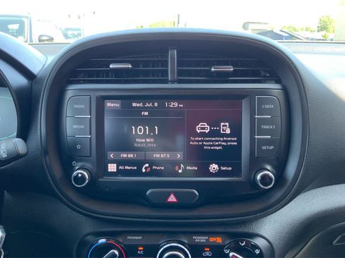 Used 2023 Kia Soul LX w/ Option Group 015 FWD image 13