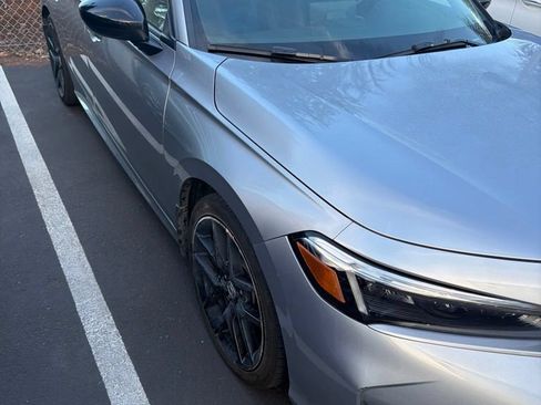 Used 2025 Honda Civic Sport image 3
