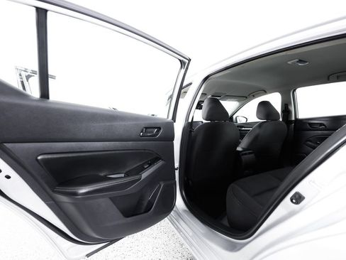 Used 2023 Nissan Altima 2.5 SV FWD image 16