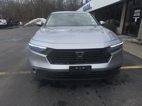 Certified 2023 Honda Accord EX image 3