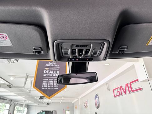 Used 2022 GMC Sierra 2500 Denali AWD/4WD image 30