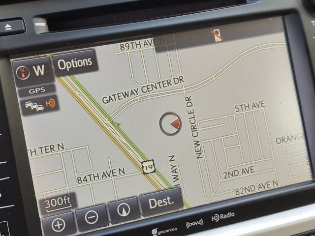 Used 2017 Toyota Highlander Limited Platinum AWD/4WD image 10