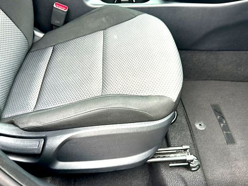 Used 2024 Kia Soul LX w/ Option Group 015 FWD image 25