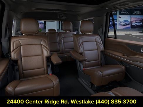 New 2026 Lincoln Navigator Reserve AWD/4WD image 3