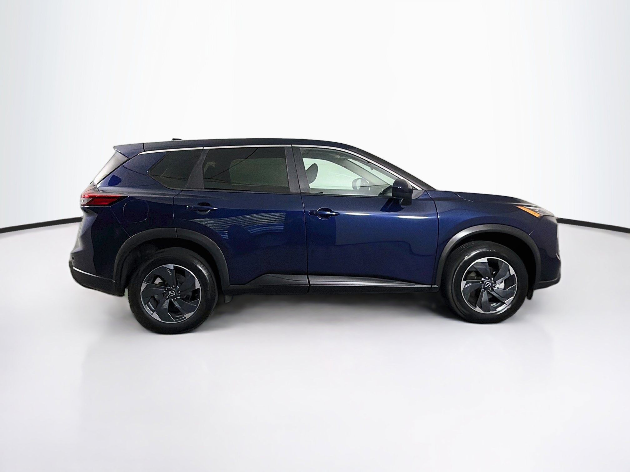 Used 2025 Nissan Rogue SV FWD image 10