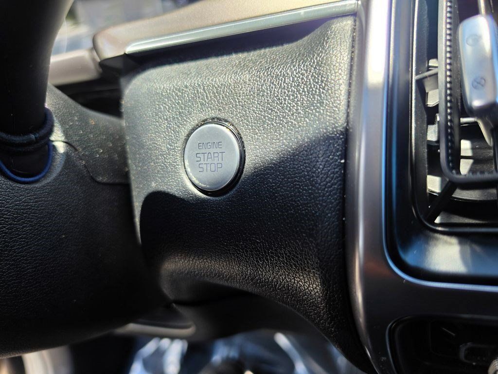 Used 2022 Kia Sorento S FWD image 23