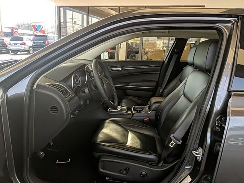 Used 2023 Chrysler 300 Touring L w/ Popular Equipment Group image 12