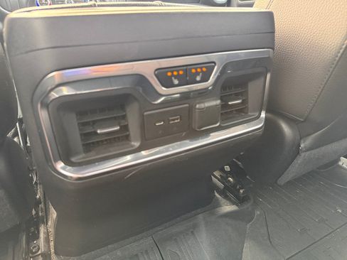 Used 2021 GMC Sierra 1500 Denali w/ Technology Package AWD/4WD image 21