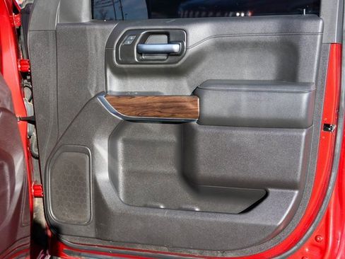 Used 2021 GMC Sierra 1500 SLT image 17