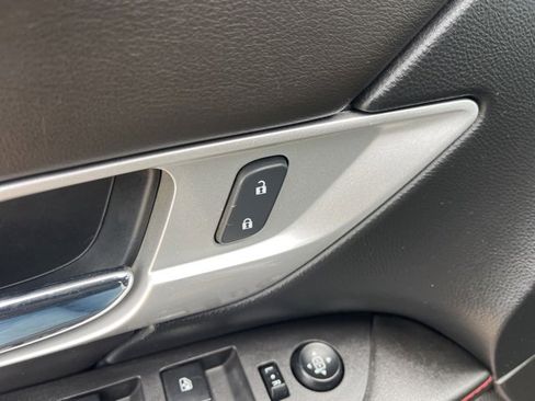 Used 2014 GMC Terrain SLE image 12