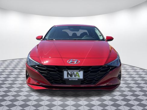 Used 2023 Hyundai Elantra SEL w/ Convenience Package FWD image 5