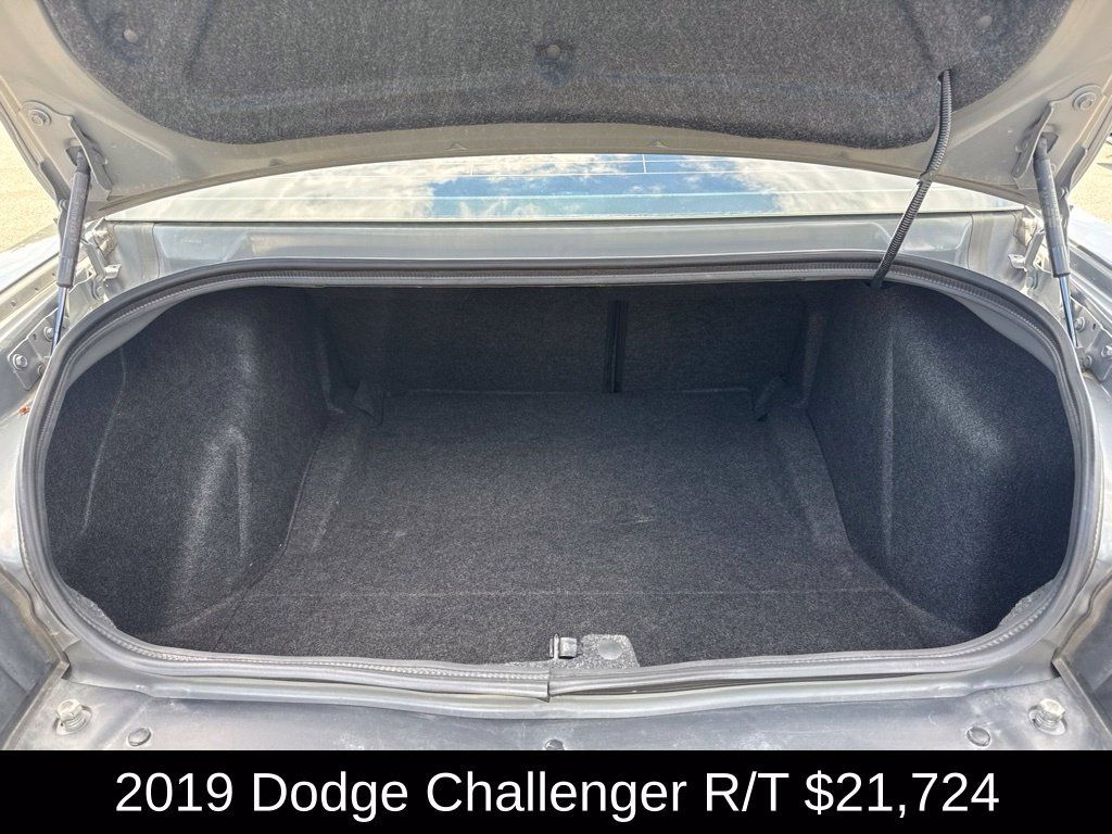 Used 2019 Dodge Challenger R/T w/ Blacktop Package RWD image 14