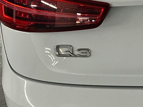 Used 2018 Audi Q3 2.0T Premium Plus w/ Premium Plus Package image 35