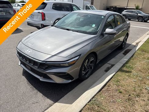 Used 2024 Hyundai Elantra SEL w/ Convenience Package FWD image 1