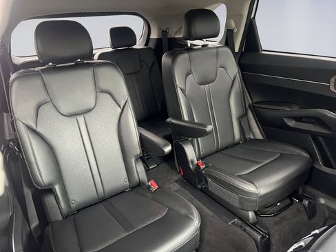 Used 2021 Kia Sorento EX w/ Panoramic Sunroof Package image 19