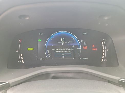 Used 2025 Toyota Camry SE image 28