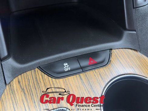 Used 2019 GMC Acadia Denali w/ Technology Package AWD/4WD image 37