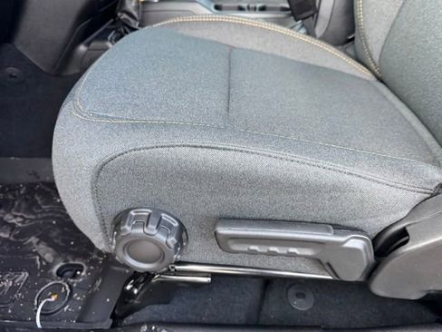 New 2026 Jeep Gladiator Sport AWD/4WD image 16