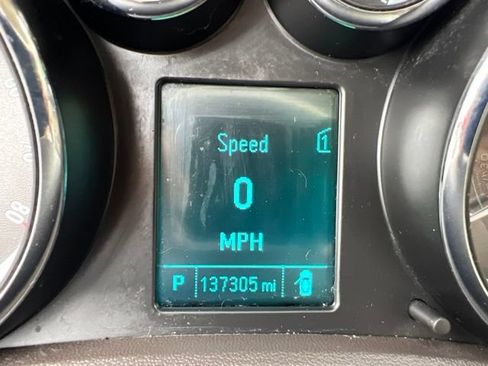 Used 2013 Buick Verano FWD image 12