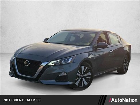 Used 2022 Nissan Altima 2.5 SV FWD image 1